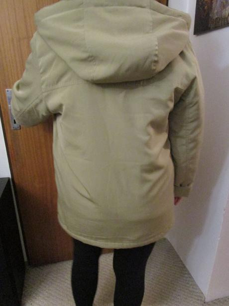 Nová sv. khaki zelená bunda s kapucí, v. 40-42, bonprix,40 / 42