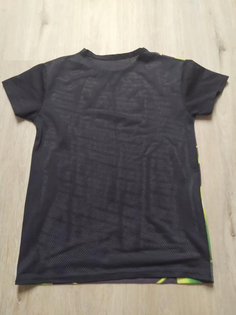 Vzdušné tričko, 152