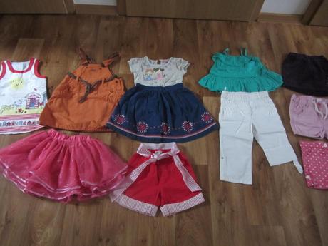 Balíček oblečení na holčičku vel. 1-1,5 roku, 86–98