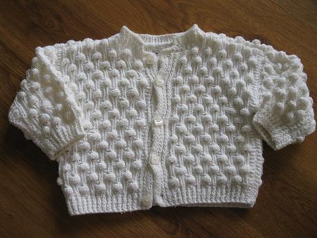 Pletený svetr s čepičkou a botičkama, 62