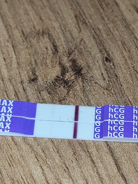 Mohla bych být těhotná, pokud vidím slabou čárku?