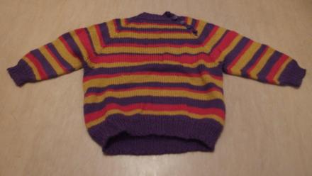 Pletený svetřík, 98