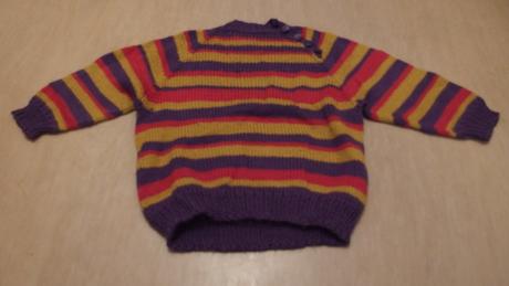 Pletený svetřík, 98