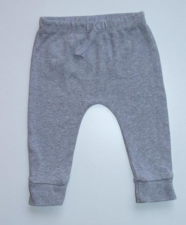 H272 šedé žebrované tepláky vel. 68, matalan,68