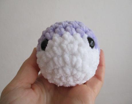 Háčkovaná antistresová kulička handmade, 