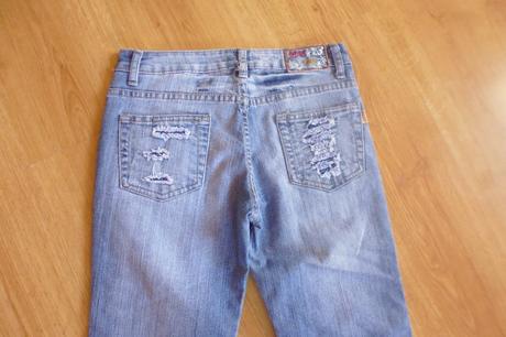 Džíny, 28