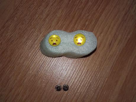 Náušnice emotikon vystrašený,