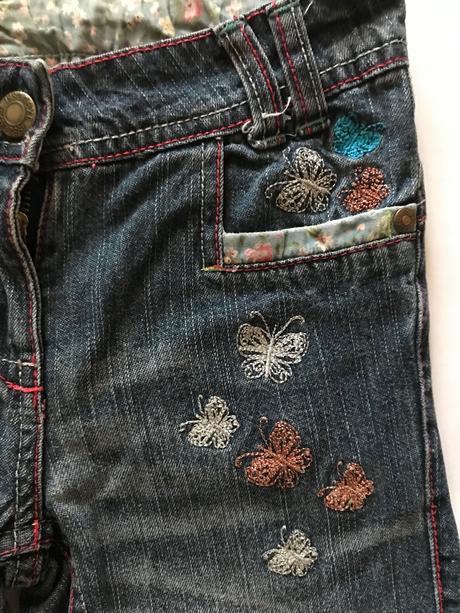 Džíny s motýlky, next,104
