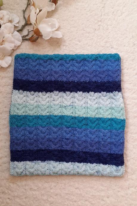 Copánkový pletený povlak ombré modrý tyrkys, 