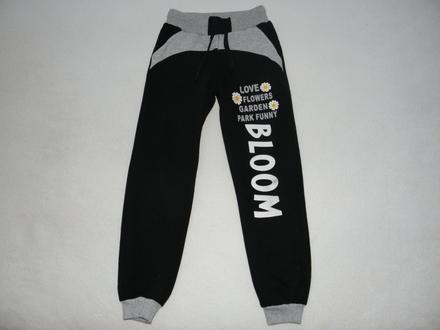 Dívčí tepláky vel.128, 128