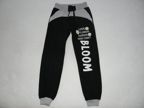 Dívčí tepláky vel.128, 128