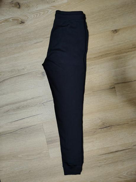 Dětské černé tepláky 164, 164