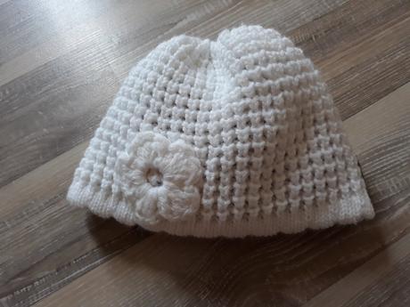 Čepička pro holčičku, 92