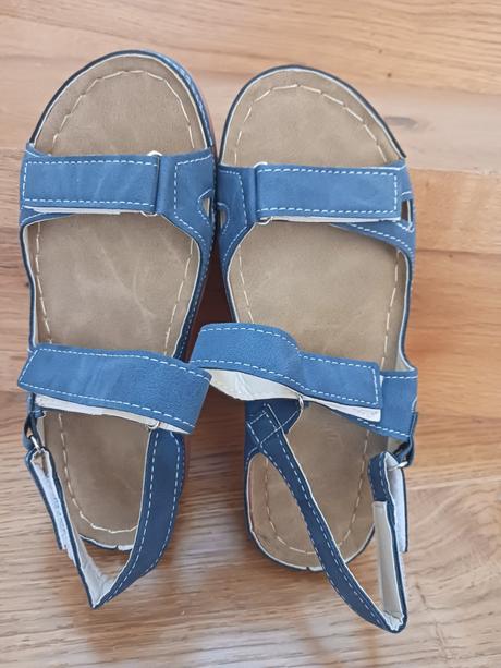 Sandálky č.35, 35