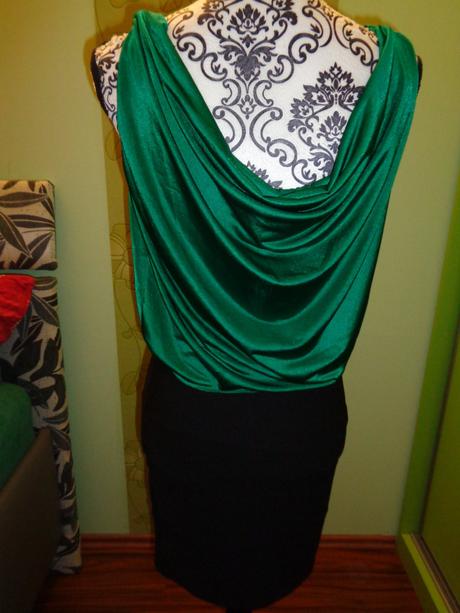 Luxusní zelenočerné pružné šaty, 36