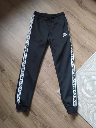 Tepláky 170/176, chapter young,170