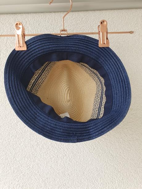 Klučičí klobouk, 56