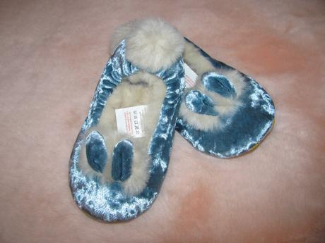 Teplé velurové bačkůrky s kožešinkou vzor zajíček, 24