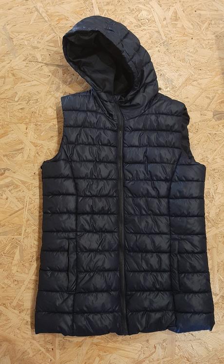 Tmavomodrá prošívaná vesta, takko,176