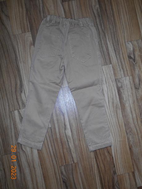 Chlapecké kalhoty, 104