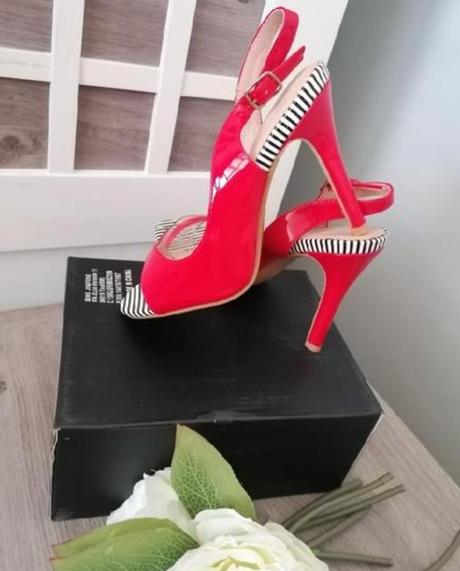 Červené sandálky, 36