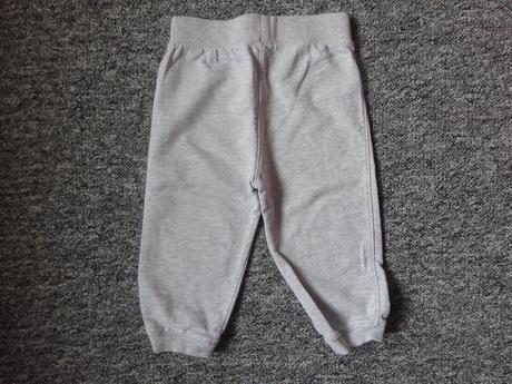 Tepláky šedé s ptáčkem, vel. 86, marks & spencer,86