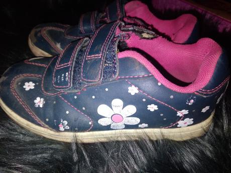 Dívčí tenisky květy vel. 27, vn.stélka 17.5 cm, cupcake,27