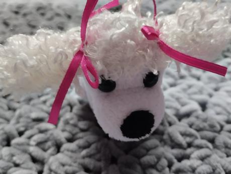 Plyšový pejsek bílý, 