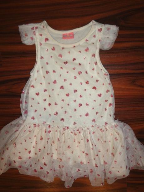 Bílé tylové šaty - stříbrnorůžová srdíčka, kiki&koko,98