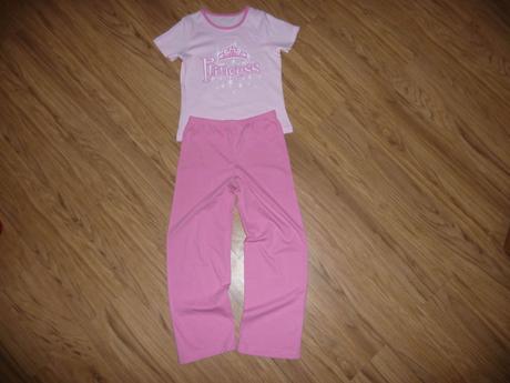 Pyžamo george na 8-9l- vel.134, george,134