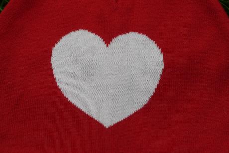 Cervena cepice se srdickem vel.92/104, h&m,92