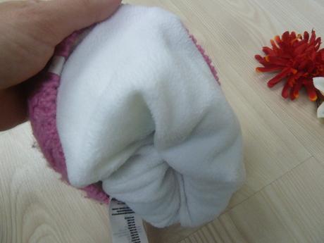 Pruhovaná čepice s bambulkou, 98