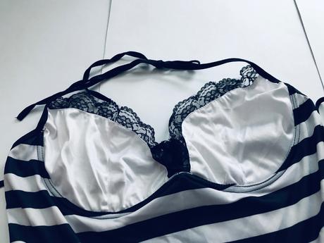 An1/ kostym dámský vezenkyně - v.l, 