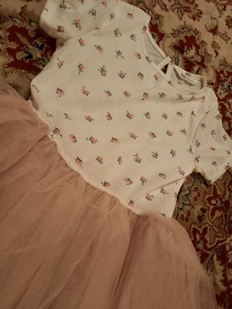 Růžičkové tylové šaty, h&m,134