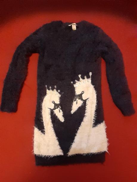 Delší svetr na 9-10 let, monsoon,140