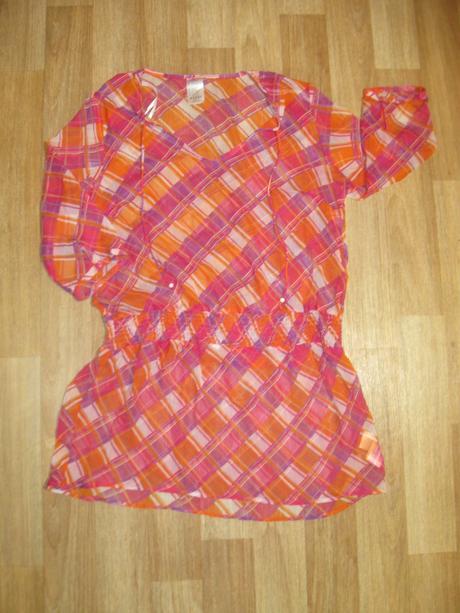 Průhledné šaty, l