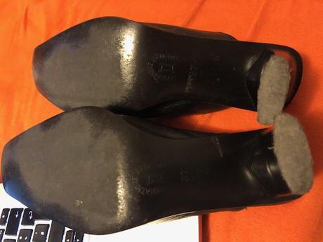 Kozene cerne pantofle na podpadku 37, 37