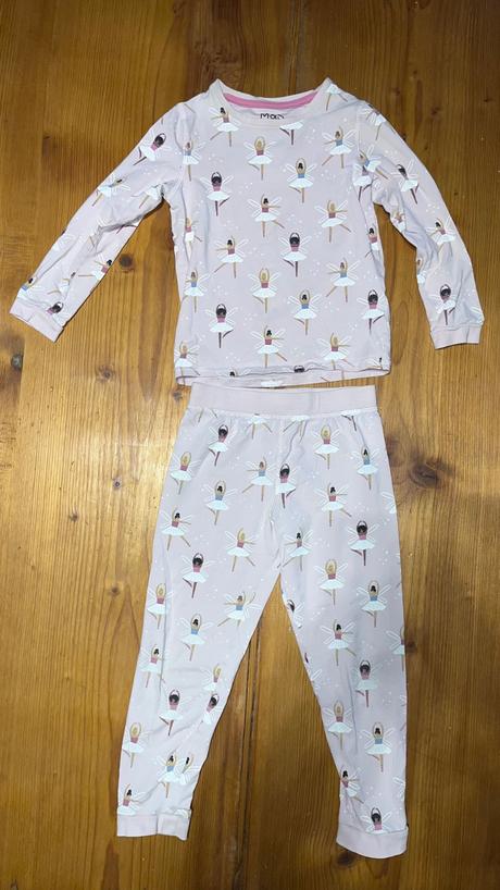 Pyžamo s vílami, marks & spencer,104