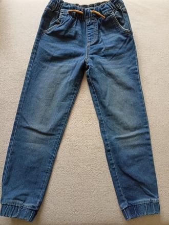 Chlapecké džíny, sinsay,140