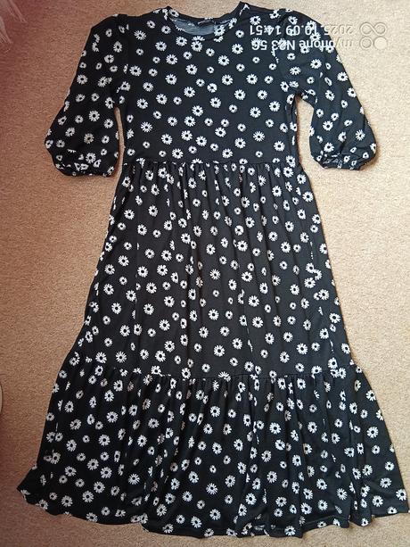 Šaty zn."stradivarius" vel."s", stradivarius,s