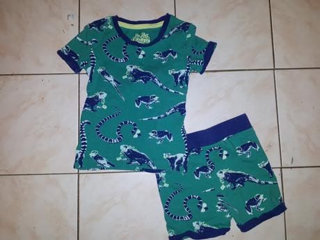 Pyžamo s dinosaury, marks & spencer,86
