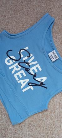 Crop top zn."page one young" vel."134-140", 134