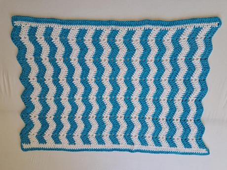 Ručně háčkovaná deka pro miminko, 