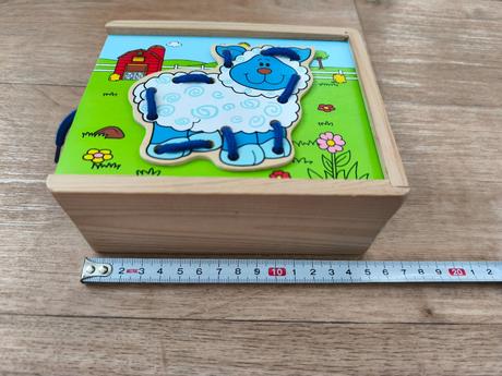 Dřevěná provlékačka, 