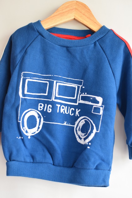 Mikina vel. 6 - 9 m, next,74