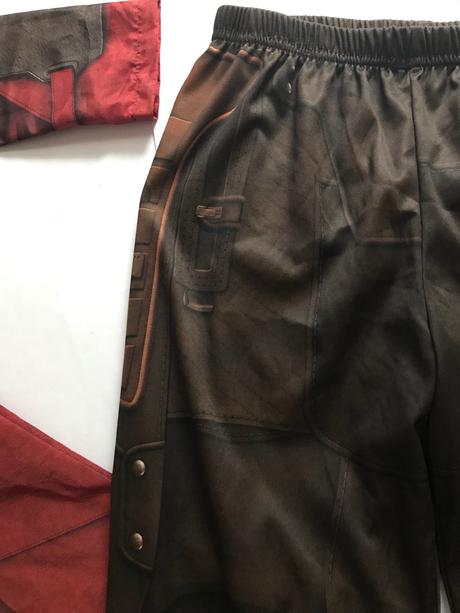 Vel.5/6 let - st7/ plášť marvel starloyd, 