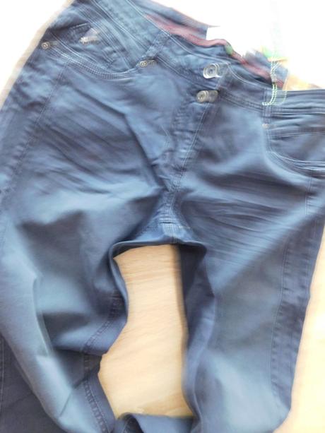 Dámské kalhoty, 42