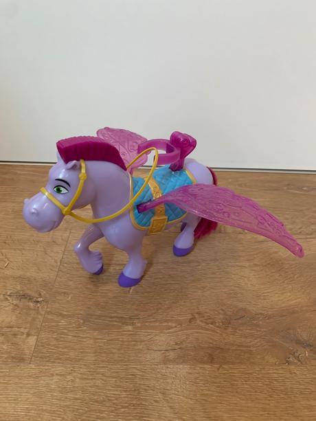 Sada pre prváčku - aktovka a bábika s koníkom, 