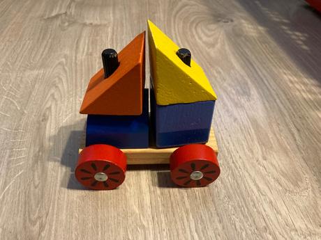 Dřevěné autíčko, 