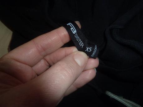 Crop top mikča s vykrojenými rameny, 158